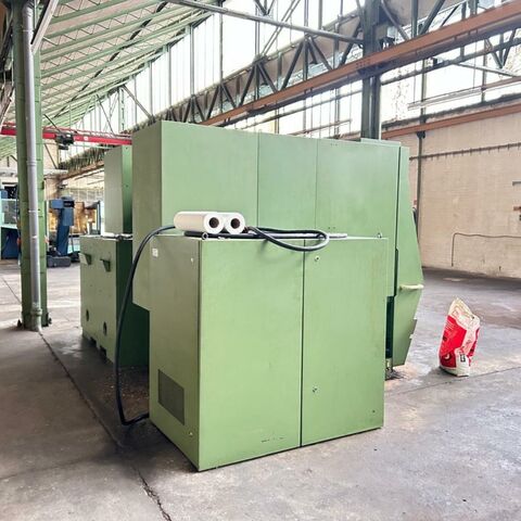 DECKEL FP4 CC/T CNC  Metal Processing Milling machines Universal Milling Machine CNC milling machine with Dialog 11 control, housing arround working area and
rotary table as a 4th axe. Germany