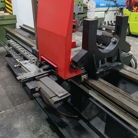 YAW MACHINE TOOL CW6180B x 4000  Metal Processing Lathes Center Lathe With 4 position tool holder, face plate with safety cover, steady rest and DRO. China