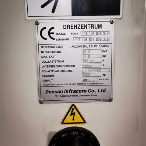DAEWOO/DOOSAN Puma TT 1800 SY 18 i Fanuc Metal Processing Lathes CNC Lathe Has two 12 position turret heads with live tooling (C- axe), one with Y axe,
sub spindle, power chuck, cooling arrangement and chip conveyor.
Control: Fanuc 18 i. With many accessories. Korea