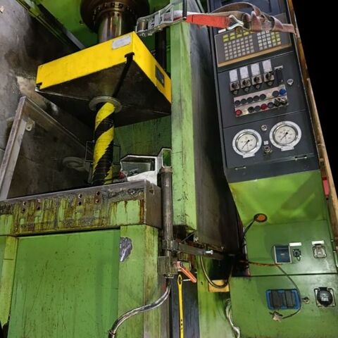 MUELLER CLZ 100.1.36  Metal Processing Presses Single Column Press - Hydraulic Machine has cushion in table. Germany