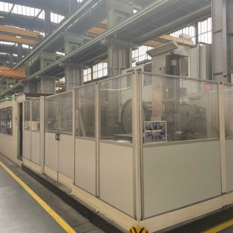 WOTAN Rapid 1 R/6 (CNC)  Metal Processing Boring mills / Machining Centers / Drilling machines Table Type Boring and Milling Machine Machine was complete reconditioned and retrofitted with Siemens 840 D control
in 2008 for a price of 400.000,- Euro !
Machine has a 40 position ATC, 5 CNC axes with ball screw drives (X,Y,Z,W,B),
housing around machine with safety doors, cooling arrangement built in 2020 and
new spindle drive Siemens built in 2008. Germany
