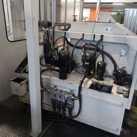 DIXI (CH) 400 TPA 15i-M Fanuc Metal Processing Boring mills / Machining Centers / Drilling machines Machining Center - Horizontal CNC- JIG BORER !
200 tool position ATC. We will supply 90 holders along with the machine.
Measuring tracer Renishaw, Cooling trough spindle and filtering arrangement, 12
bar, Chip conveyor and exhaust ventilation.
Machine was complete refurbished in 2017 and has only worked 4800 spindle hours
since that date. Control: Fanuc 15 i-M. Switzerland