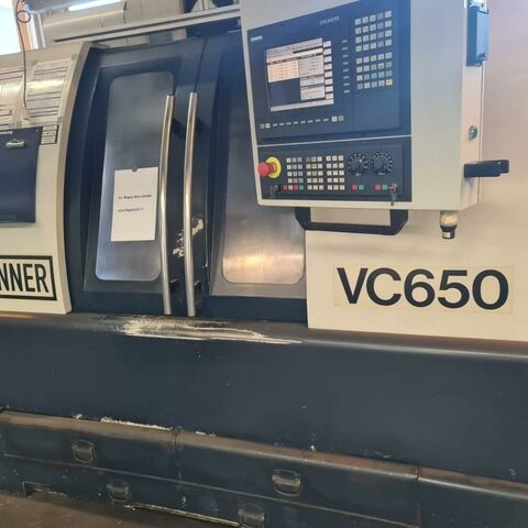SPINNER VC-650 mit ShopMill Metallbearbeitungsmaschinen Fräsmaschinen Bearbeitungszentrum - Vertikal Zubehör:Vorbereitung für 4. Achse. Maschine hat shop mill Bedienung. Deutschland