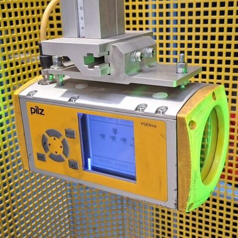 HÄMMERLE AP 200x3100 ModEva 12 S Cybelec Metallbearbeitungsmaschinen Blechbearbeitung / Scheren / Biegen / Richten Abkantpresse - hydraulisch Elektronisch-hydraulische Abkantpresse mit Cybelec ModEva 12S Steuerung,
einigem Zubehör , Fuß- und Zweihandbedienung, sowie Sicherheitsausstattung.
Maschine wurde ÜBERHOLT UND MODERNISIERT in 2020 !! Maschine steht ebenerdig. Schweiz