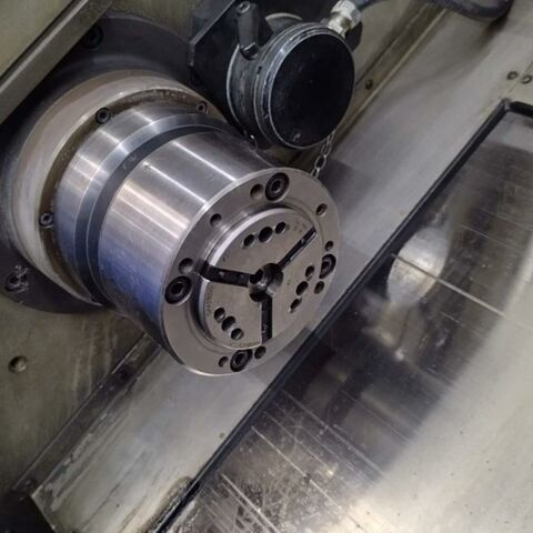 SPINNER SB-CNC 810D Siemens Metallbearbeitungsmaschinen Drehmaschinen CNC Drehmaschine Maschine hat keine angetriebene Werkzeuge und keinen Reitstock. Deutschland