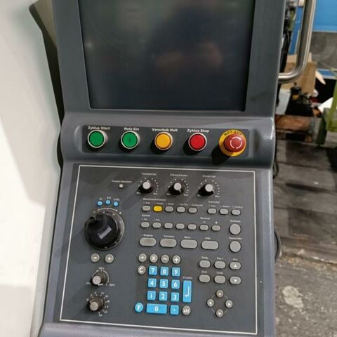 HURCO TM6 ultimax Hurco Metal Processing Lathes CNC Lathe Machine has 12 position turret and a bar loader. Taiwan