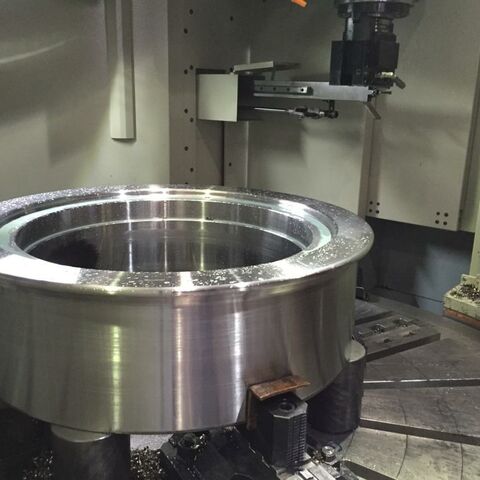 Wirths VTM 1200 CNC(C) Fanuc 0i-D Metallbearbeitungsmaschinen Drehmaschinen Karusselldrehmaschine - Einständer Bei dieser Maschine handelt es sich um eine Neumaschine mit (C) oder ohne
Frässpindel (Preis ist ohne). Die Maschine wird mit vollem Service und
Gewährleistungsumfang durch die Wirths GmbH angeboten.
Steuerung: Fanuc 0i-D.Maschine wird mit Einhausung und 12/18 (C) Positionen
automatischem Werkzeugwechsler geliefert. Taiwan
