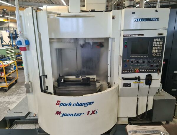 KITAMURA Mycenter-1Xi Kitamura Metallbearbeitungsmaschinen Fräsmaschinen Bearbeitungszentrum - Vertikal  Japan