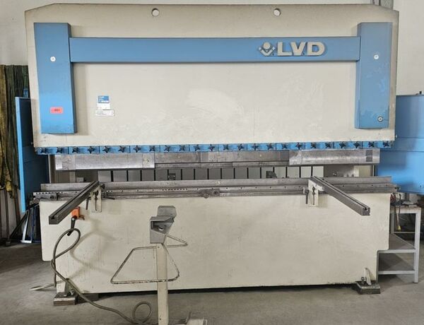 LVD PPBL 135/30  Metal Processing Sheet metal working / shaeres / bending Hydr. pressbrake  Belgium