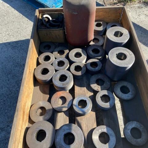 PEE-WEE P 24 UG  Metallbearbeitungsmaschinen Gewindebearbeitungsmaschinen Gewinderollmaschine Zur Maschine gehören einige Rollwerkzeuge. Deutschland