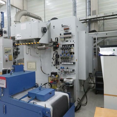 SCHUSTER P30 S 840 DSL Metal Processing Lathes Vertical Turning Machine Vertical turning and grinding center with ATC. Control: Siemens 840 DSL Germany