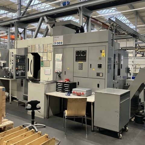 MATSUURA Cublex 63 840DI Siemens Metallbearbeitungsmaschinen Bearbeitungszentrum Bearbeitungszentrum  5 Achs 5 Achs Bearbeitungszentrum mit Schwenk- Drehtisch. Steuerung Siemens 840DI.
Maschine wird mit einem umfangreichen Ersatzteilpaket geliefert. Die Maschine
hat IKZ und eine Absaugung. Japan