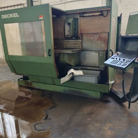 DECKEL FP5A CNC  Metal Processing Milling machines Universal Milling Machine CNC milling machine with Dialog 11 control, housing arround working area and
tool change with 30 pos. Machine has been refurbished by FPS in 2010. Germany