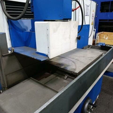 ELB Perfekt 810 SPS  Metal Processing Grinding machines Surface Grinding Machine - Horizontal Machine has cooling arrangement, auto. vert. feed, dressing arrangement and
wheel flanges. Control doesn't work continuesly !! Germany