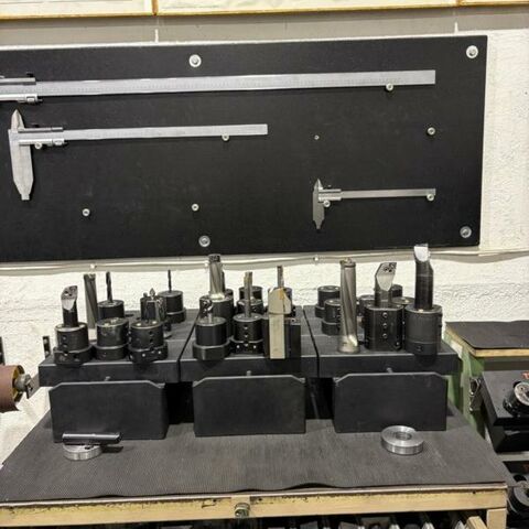 GILDEMEISTER CTX 400 Serie 2 21i-T Fanuc Metal Processing Lathes CNC Lathe Control: Fanuc 21i-T. Machine is with tailstock.
Machine has dust exhaust and chip conveyor. Germany