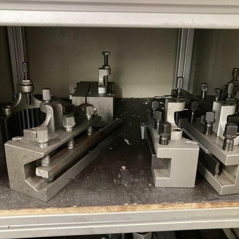 GILDEMEISTER NEF 520 Heidenhain Metallbearbeitungsmaschinen Drehmaschinen Drehmaschine - zyklengesteuert Zyklen Steuerung Fabr. Heidenhain, für Konischdrehen, Gewinde-und
Abspanzyklus. Laufzeit: 34483 h. Maschine ist mit Zubehör, wie Futter mit
vielen verschiedenen Backe, Multifix Stahlhalter mit Einsätzen und Werkzeugen. Deutschland