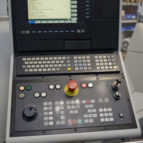 GILDEMEISTER TWIN 65 Siemens 840 D Metallbearbeitungsmaschinen Drehmaschinen CNC Dreh- und Fräszentrum Ausstattung:
CNC Steuerung Siemens 840 D.
2 x 12-fach Revolver, alle Positionen angetrieben (Drehzahlen 30-6000 U/min.,
3,8/2,1 kW)
Y-Achse
Bandfilteranlage
Stangenlader
Gegenspindel
Späneförderer Deutschland