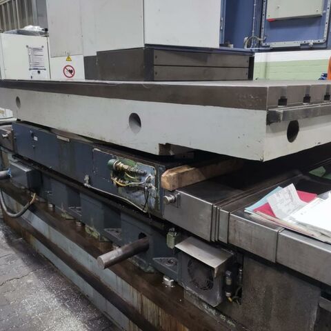 SCHARMANN TDV 4  Other Accessories for Machine Tools Other Accessories for Machine Tools etc. Rotary Table - Boring Table has hydrostatic guideways and SPS (Siemens) control. Germany