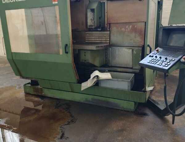 DECKEL FP5A CNC  Metal Processing Milling machines Universal Milling Machine CNC milling machine with Dialog 11 control, housing arround working area and
tool change with 30 pos. Machine has been refurbished by FPS in 2010. Germany