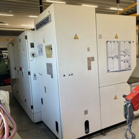 VDF-BOEHRINGER VDF 250 Cm 840 C Siemens Metallbearbeitungsmaschinen Drehmaschinen CNC Drehmaschine Schrägbettmaschine mit Späneförderer und 12-fach Revolver.
Zubehör: Hydraulischer Reitstock und Kraftspannfutter.
Steuerung: Siemens 840 C Deutschland
