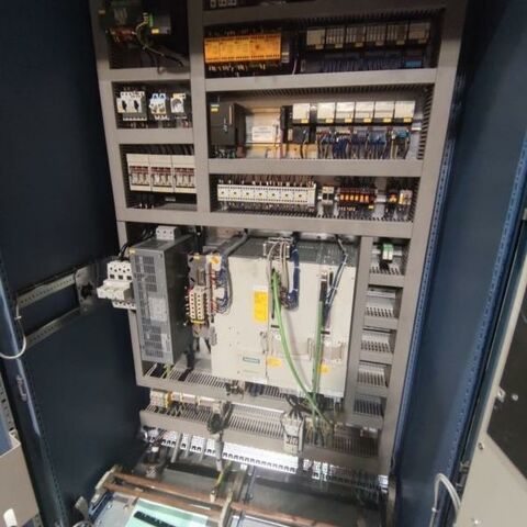 SCHARMANN TDV 4  Other Accessories for Machine Tools Other Accessories for Machine Tools etc. Rotary Table - Boring Table has hydrostatic guideways and SPS (Siemens) control. Germany
