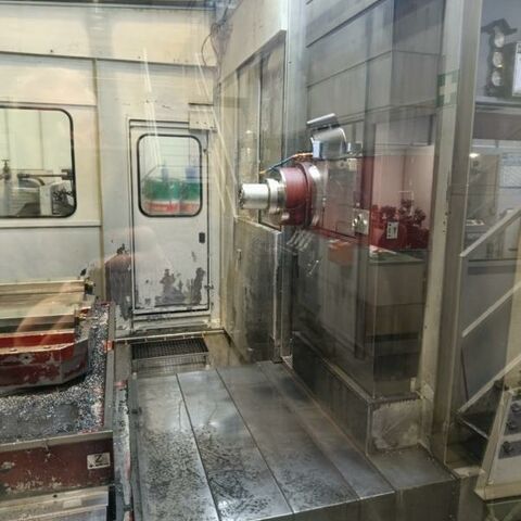 DIXI (CH) 400 TPA 15i-M Fanuc Metal Processing Boring mills / Machining Centers / Drilling machines Machining Center - Horizontal CNC- JIG BORER !
200 tool position ATC. We will supply 90 holders along with the machine.
Measuring tracer Renishaw, Cooling trough spindle and filtering arrangement, 12
bar, Chip conveyor and exhaust ventilation.
Machine was complete refurbished in 2017 and has only worked 4800 spindle hours
since that date. Control: Fanuc 15 i-M. Switzerland