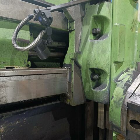 SCHIESS KE 125  Metal Processing Lathes Vertical Turret Lathe - Single Column Machine has one vertical head with 5 Pos. Only two holders will be supplied
with the machine. Faceplate bearing was reconditioned. Spindle and spindle nut
of cross axe has to be reconditioned. Germany