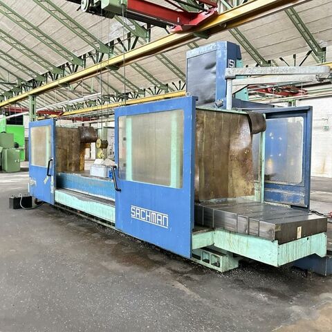 SACHMAN T 314 HS / T22 HS TNC 430 B Metal Processing Milling machines Bed Type Milling Machine - Universal control: Heidenhain TNC 430 B digital. Universal milling head is automatically
swivable and turnable in 1,5° steps. Machine has a 20 position ATC, a chip
conveyor, an adaptable high speed spindle (30.000 rpm) and a mist cooling
arrangement. Machine in program for 25.616 hours. Italy