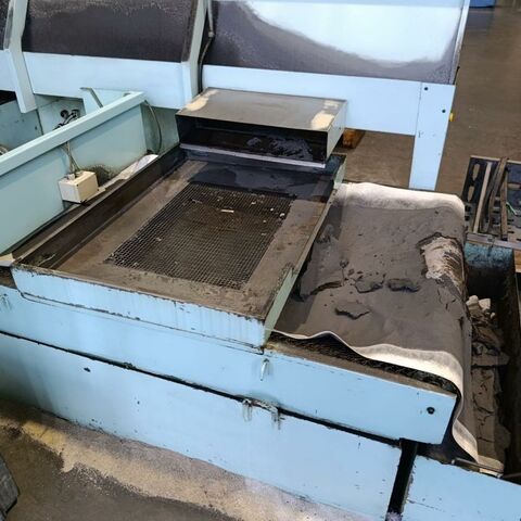 ELB SWDE 012 NPC-K  Metal Processing Grinding machines Surface Grinding Machine - Horizontal Machine was complete refurbished and modernized in 2009/23. X-axe and drive
were refurbished in 2023 and the machine got new magnetic chucks.
Machine has cooling arrangement, dressing arrangement and auto. vert. feed.
Machine has mechanical table drive and a Siemens Control. Germany