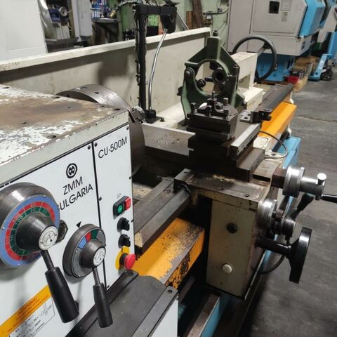 BULMAK CU 500  Metal Processing Lathes Center Lathe Machine has a cover at back side, Multifix tool holder system, chuck, DRO,
steady rest (has to be adjusted) and accessories. Bulgaria