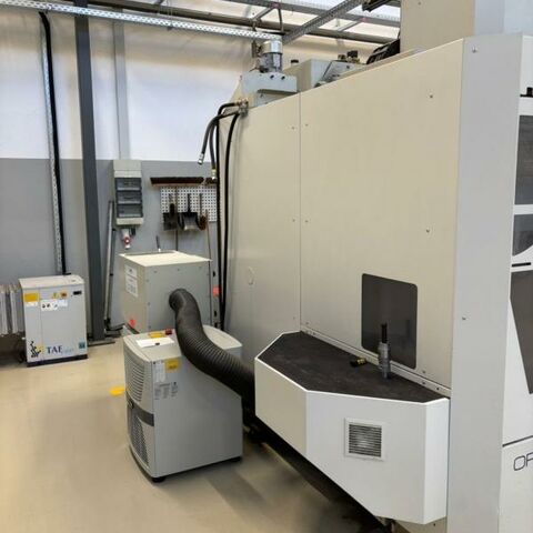OPS-INGERSOLL OPS 650 Andronic Metallbearbeitungsmaschinen Fräsmaschinen Bearbeitungszentrum - Universal 5 Achsbearbeitungszentrum mit Dreh- Schwenktisch als A und C Achsen. Maschine
hat einen Palettenwechsler für 6 Paletten und einen Werkzeugwechsler mit 56
Positionen. Maschine hat wenig gelaufen und hat eine überholte Arbeitsspindel
mit HSK50 Aufnahme. Es werden viele Werkzeughalter mit zur Maschine geliefert. Deutschland