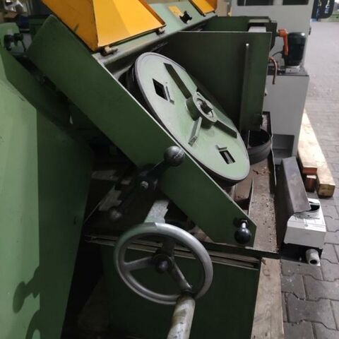 BAUER S 260  Metal Processing Saws Bandsaw - Horizontal Vice can be adjusted for angle cutting. Germany