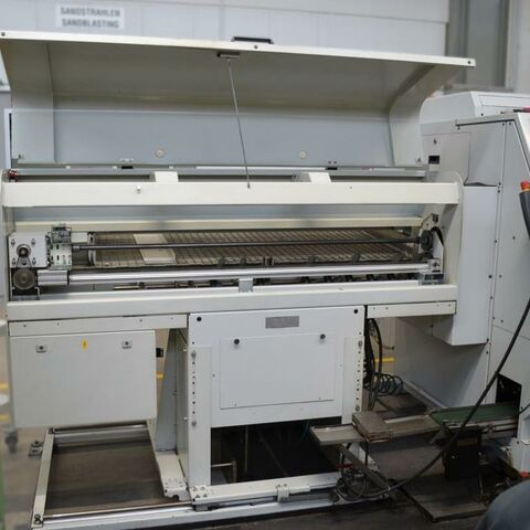 GILDEMEISTER TWIN 65 Siemens 840 D Metallbearbeitungsmaschinen Drehmaschinen CNC Dreh- und Fräszentrum Ausstattung:
CNC Steuerung Siemens 840 D.
2 x 12-fach Revolver, alle Positionen angetrieben (Drehzahlen 30-6000 U/min.,
3,8/2,1 kW)
Y-Achse
Bandfilteranlage
Stangenlader
Gegenspindel
Späneförderer Deutschland