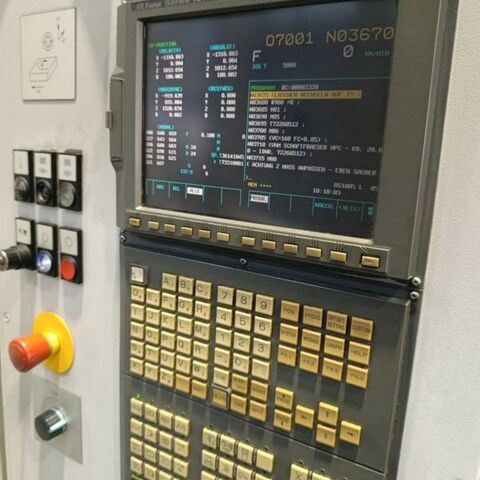 STARRAG HECKERT CWK 1250 16 i- M Fanuc Metallbearbeitungsmaschinen Bohrwerke / Bearbeitungszentren / Bohrmaschinen Bearbeitungszentrum - Horizontal 80 Positionen im Werkzeugwechsler. Wir liefern zur Maschine ca. 300 SK50 Halter.
Meßtaster Renishaw, Filterbandanlage mit IKZ, 50 bar, Späneförderer, Absaugung.
Maschine hat ca. 28.000 Spindelstunden gelaufen. Steuerung Fanuc 16i-M. Deutschland