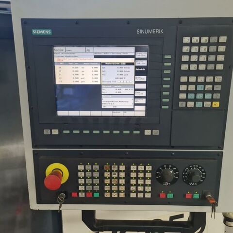 SPINNER VC-650 mit ShopMill Metallbearbeitungsmaschinen Fräsmaschinen Bearbeitungszentrum - Vertikal Zubehör:Vorbereitung für 4. Achse. Maschine hat shop mill Bedienung. Deutschland