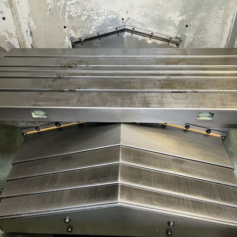 HITACHI-SEIKI VS 50 18 M Fanuc Metal Processing Milling machines milling machining centers - vertical Vertical machining center with Fanuc 18M control, cooling through spindle, ATC
for ISO 40 tool holders and many holders. Japan