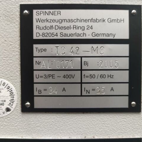 SPINNER TC 42-MC 810D Siemens Metal Processing Lathes CNC Lathe Machine has 16 position turret with 8 pos. live tooling. Machine is without
tailstock ! We will supply holder also for live tooling and a chuck along with
the machine. Germany