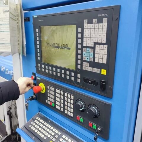 WEILER DZ 45 840 D Siemens Metal Processing Lathes CNC Lathe CNC - Lathe with sub spindle. Control Siemens 840 D. Machine has Y- axe and
live tooling. We supply an IEMCA VIP 80 bar loader along with the machine and
many accessories. Germany