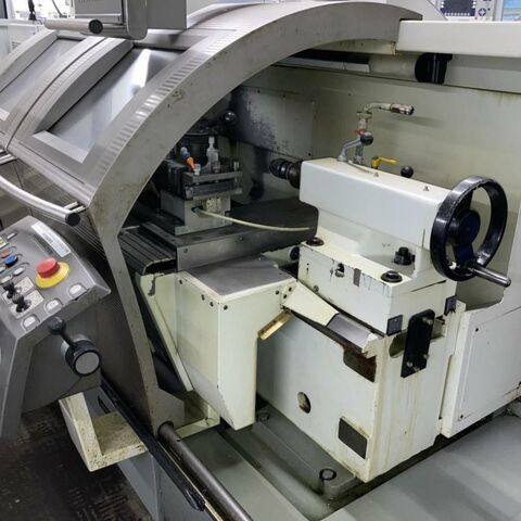 GILDEMEISTER NEF 520 Heidenhain Metallbearbeitungsmaschinen Drehmaschinen Drehmaschine - zyklengesteuert Zyklen Steuerung Fabr. Heidenhain, für Konischdrehen, Gewinde-und
Abspanzyklus. Laufzeit: 34483 h. Maschine ist mit Zubehör, wie Futter mit
vielen verschiedenen Backe, Multifix Stahlhalter mit Einsätzen und Werkzeugen. Deutschland