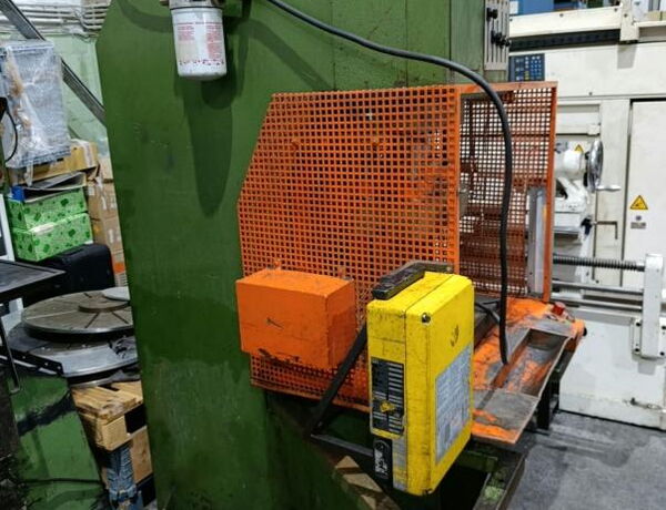 SCHOEN SH/C 30  Metal Processing Presses Single Column Press - Hydraulic Fabricated construction with light guard and two hand switch. Germany