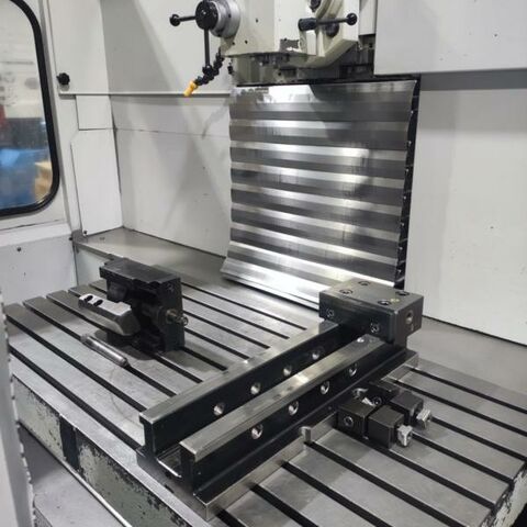 MIKRON UME 710/900  Metal Processing Milling machines Universal Milling Machine CNC milling machine with Heidenhain TNC 407 Control. Germany