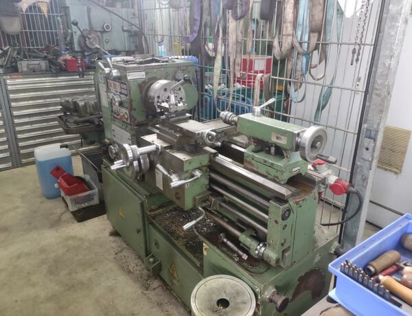 ARAD SN 281  Metal Processing Lathes Center Lathe  Romania