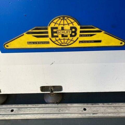 ELB Perfekt 810 SPS  Metallbearbeitungsmaschinen Schleifmaschinen Flachschleifmaschine - Horizontal Maschine ist mit Kühlmittelanlage, auto. Vertikalzustellung, Abziehvorrichtung
und Steinaufnahmen. Deutschland