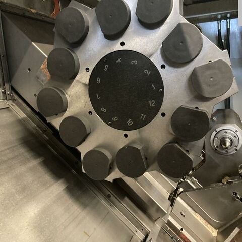 EMCO (PADOVANI) EMCOTURN 500MC 840 D Siemens Metallbearbeitungsmaschinen Drehmaschinen CNC Drehmaschine Hat einen 12 fach Revolver, Reitstock und Lünette. Italien