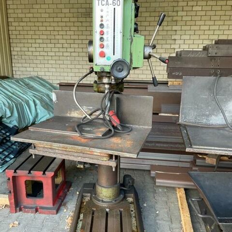 ERLO TCA 60  Metallbearbeitungsmaschinen Bohrwerke / Bearbeitungszentren / Bohrmaschinen Bohrmaschine Säulenbohrmaschine mit automatischem Vorschub. Deutschland