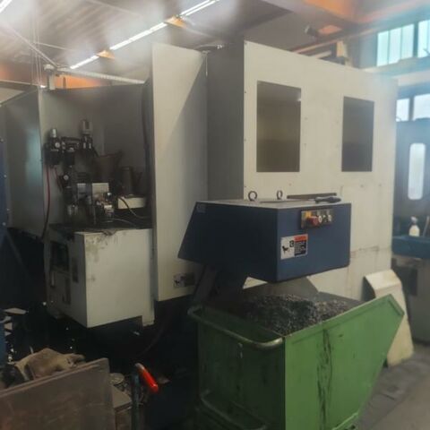 MORI SEIKI SH 400 Fanuc MSC 501 (Fanuc 16i) Metal Processing Boring mills / Machining Centers / Drilling machines Machining Center - Horizontal Control Fanuc MSD 501, 40 tool stations, it has trough spindle coolant, chip
conveyor and two paletts. Japan