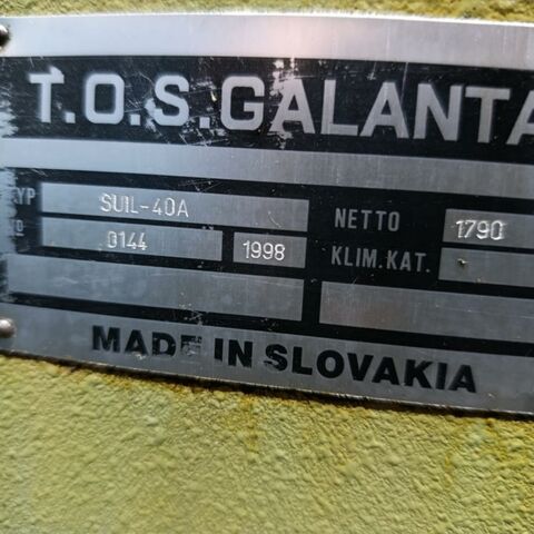 TOS GALANTA SUIL 40 x 1000  Metallbearbeitungsmaschinen Drehmaschinen Spitzendrehmaschine Mit Futter, Multifix und Digitalanzeige. Tschechien