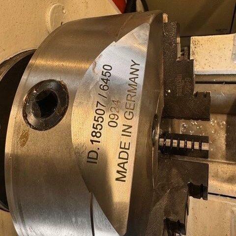 PINACHO L-1/260  Metal Processing Lathes Center Lathe With Multifix holder, chuck und chuck safety cover. Spain