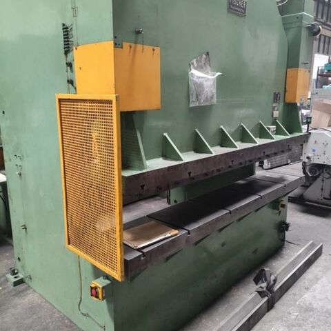 FISCHER HAKS 16/2500  Metal Processing Sheet metal working / shaeres / bending Hydr. pressbrake Machine was modernized conform to German safety regulations in 1993. Germany