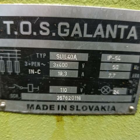 TOS GALANTA SUIL 40 x 1000  Metallbearbeitungsmaschinen Drehmaschinen Spitzendrehmaschine Mit Futter, Multifix und Digitalanzeige. Tschechien